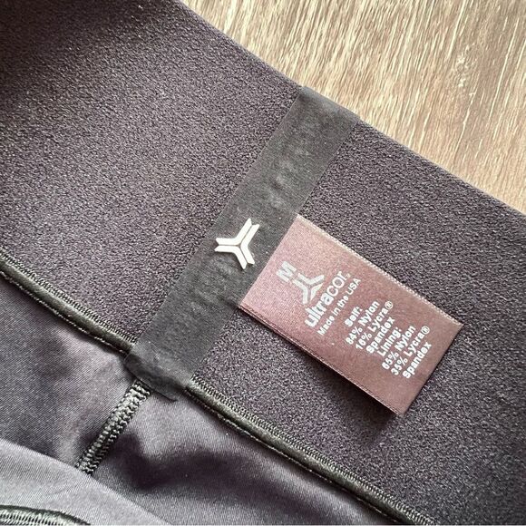 Ultracor Get‎ It Fast Lace Ruffle Legging with Swarovski Crystals Womens size M - Picture 6 of 8